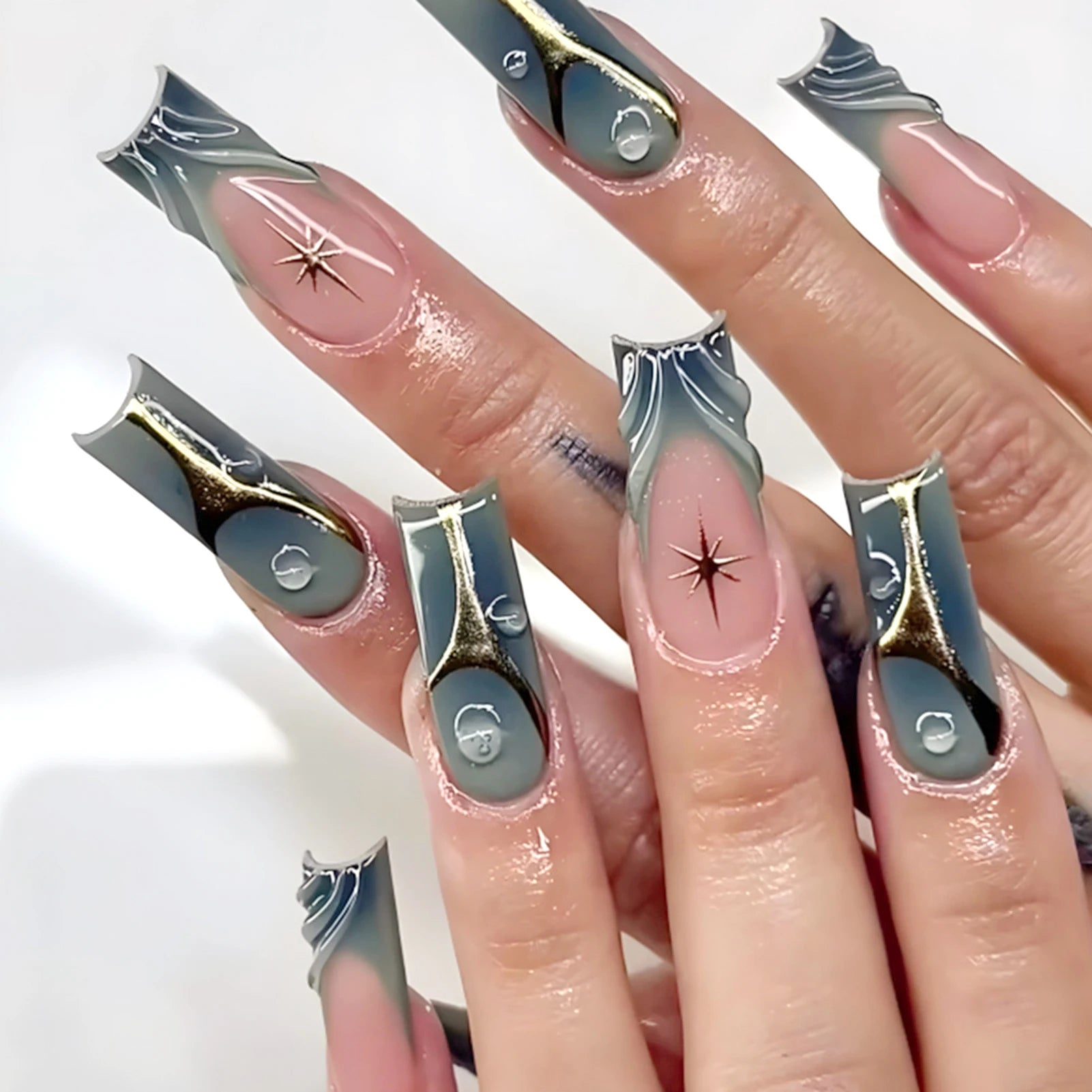 24Pcs Halloween Dark Scrub Fake Nails – Super Long Pointy Press-on Nails with 3D Black Snake Design