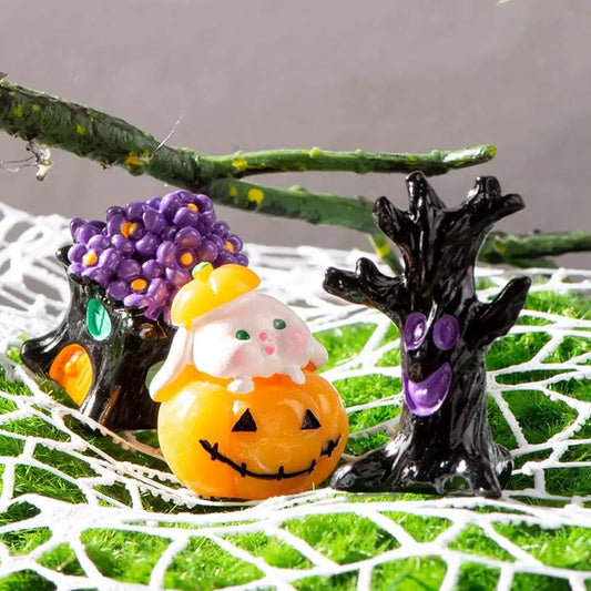 Cartoon Halloween Pumpkin Skeleton Figurines – 3D Mummy, Skull, Ghost & Mini Ornaments