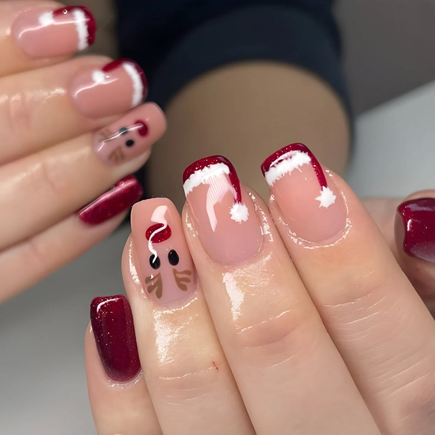24Pcs Glitter Pink Sequins Fake Nails – Halloween Skull & Love Print Ballet Press-on Nails