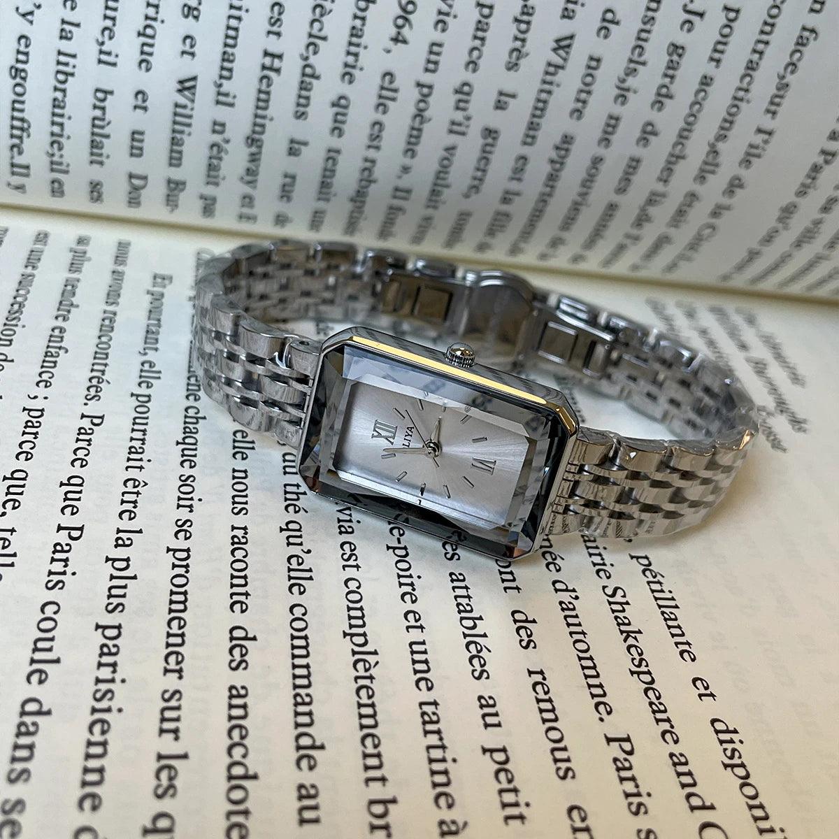 CILOA Women's Retro Watch Women's Light Luxury Niche Art High-End Watch Women's Ladies Brand Authentic