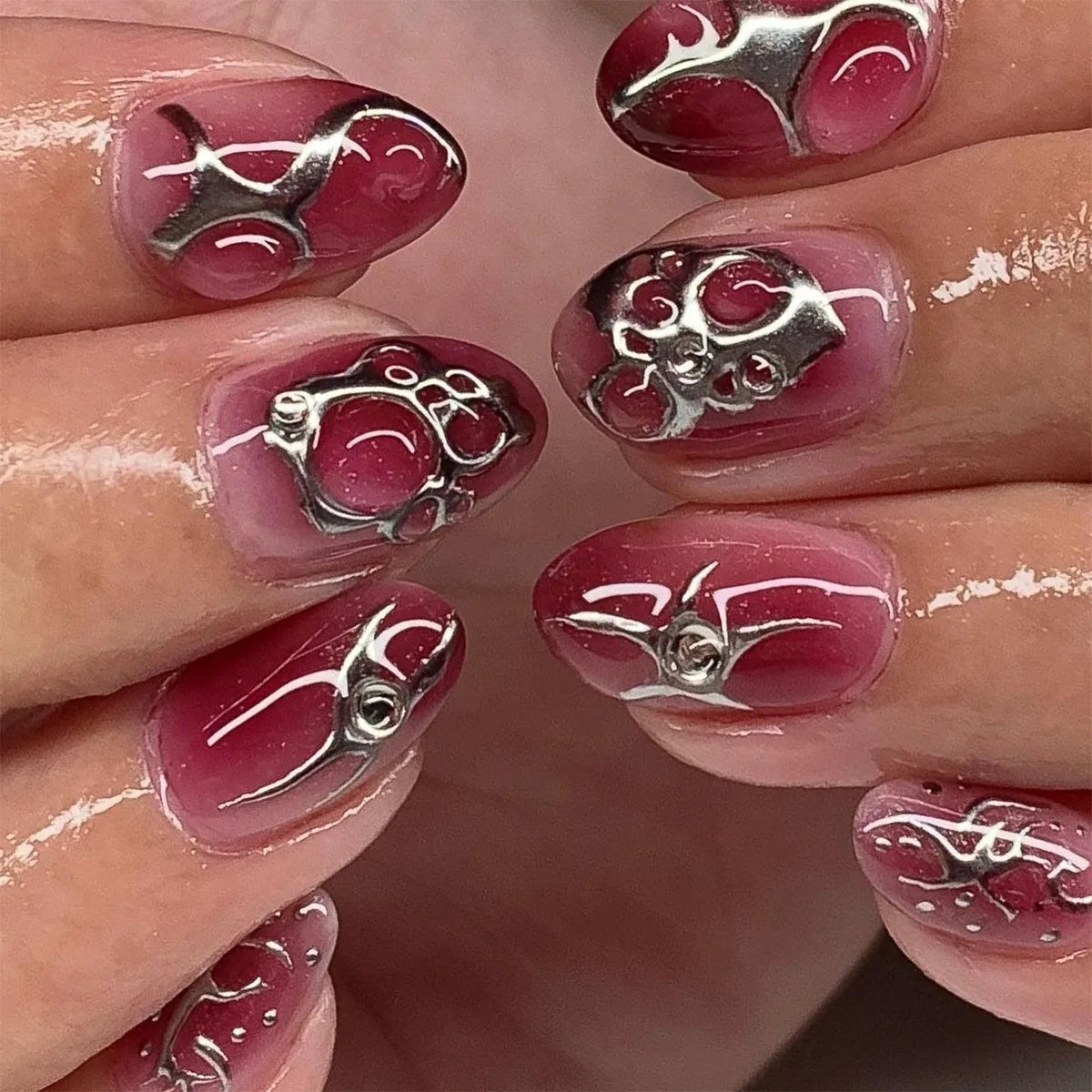 24pcs Silver Spider Design Press-On Nails – Gothic Punk Almond Shaped Halloween False Nail Tips