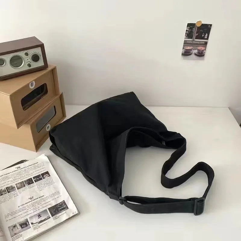 Spring 2026 Japanese Style Canvas Messenger Bag for Men Retro Thickened Sturdy Free Shipping
