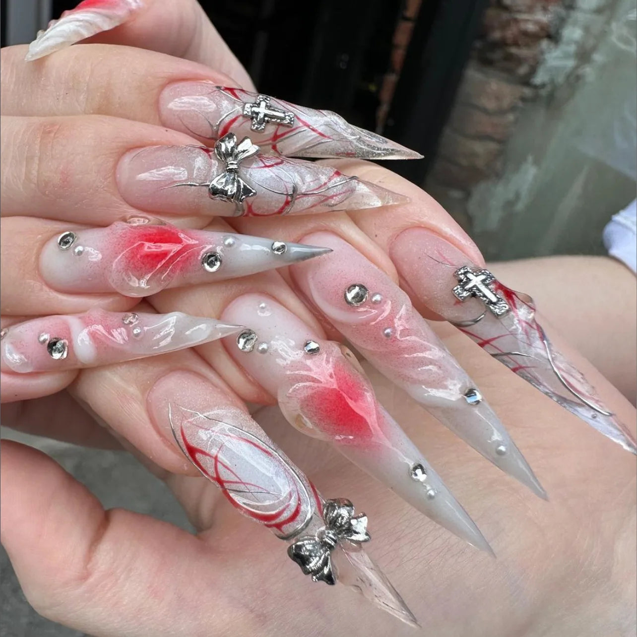 24pcs Silver Spider Design Press-On Nails – Gothic Punk Almond Shaped Halloween False Nail Tips