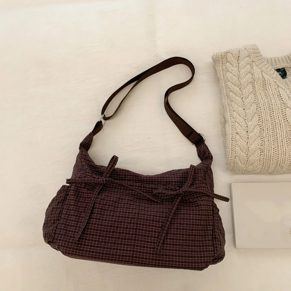 Korean-Style Retro Grid Single Shoulder Bag, Large Capacity, Versatile for School, Work, and Commuting, Unisex Design