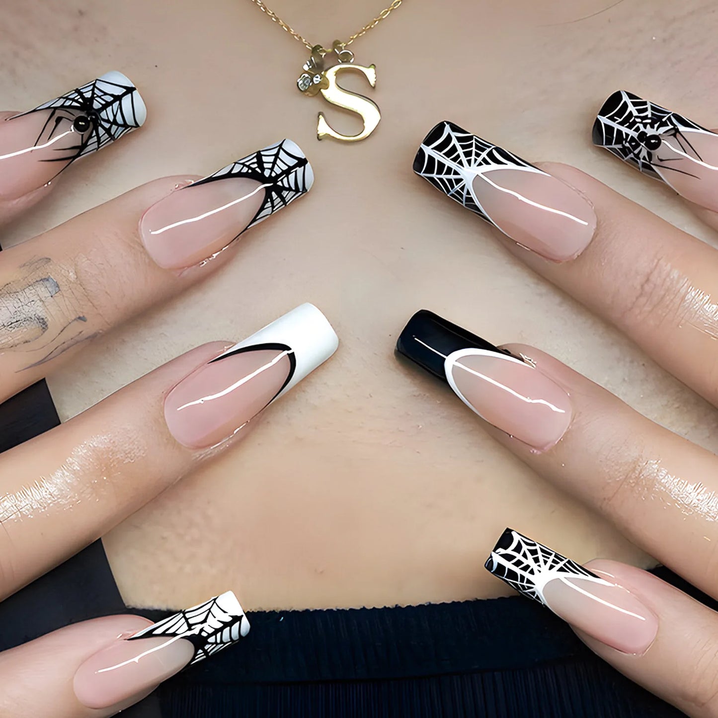 24pcs Silver Spider Design Press-On Nails – Gothic Punk Almond Shaped Halloween False Nail Tips