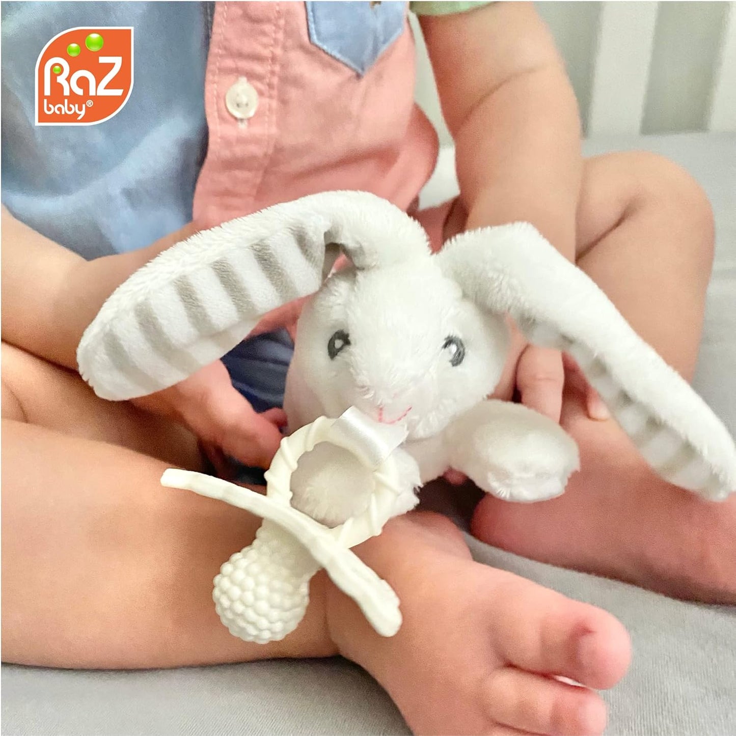 Baby Shark RaZbuddy Teether & Pacifier Holder – BPA-Free - Urbizia