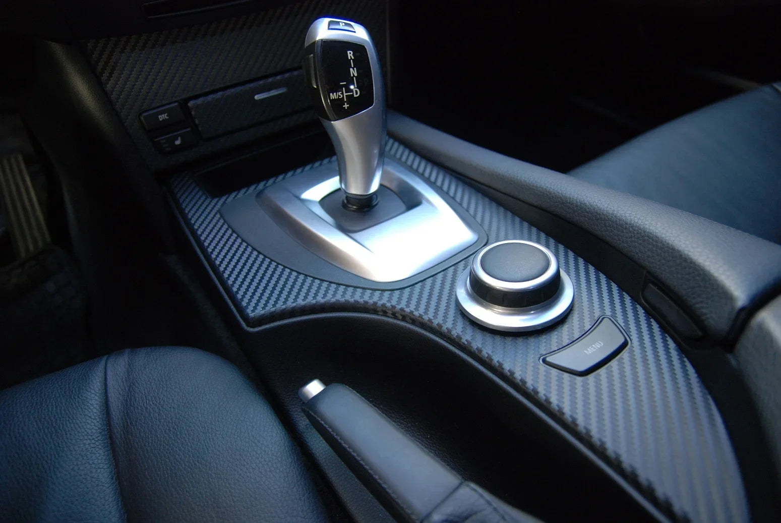 Carbon Fiber Vinyl Wrap Film – Glossy & Matte Black Car Body Sticker