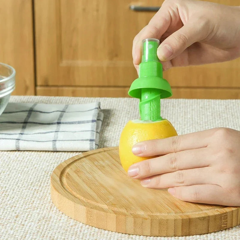 Lemon Sprayer – Kitchen Citrus Fruit Juice Spray Squeezer