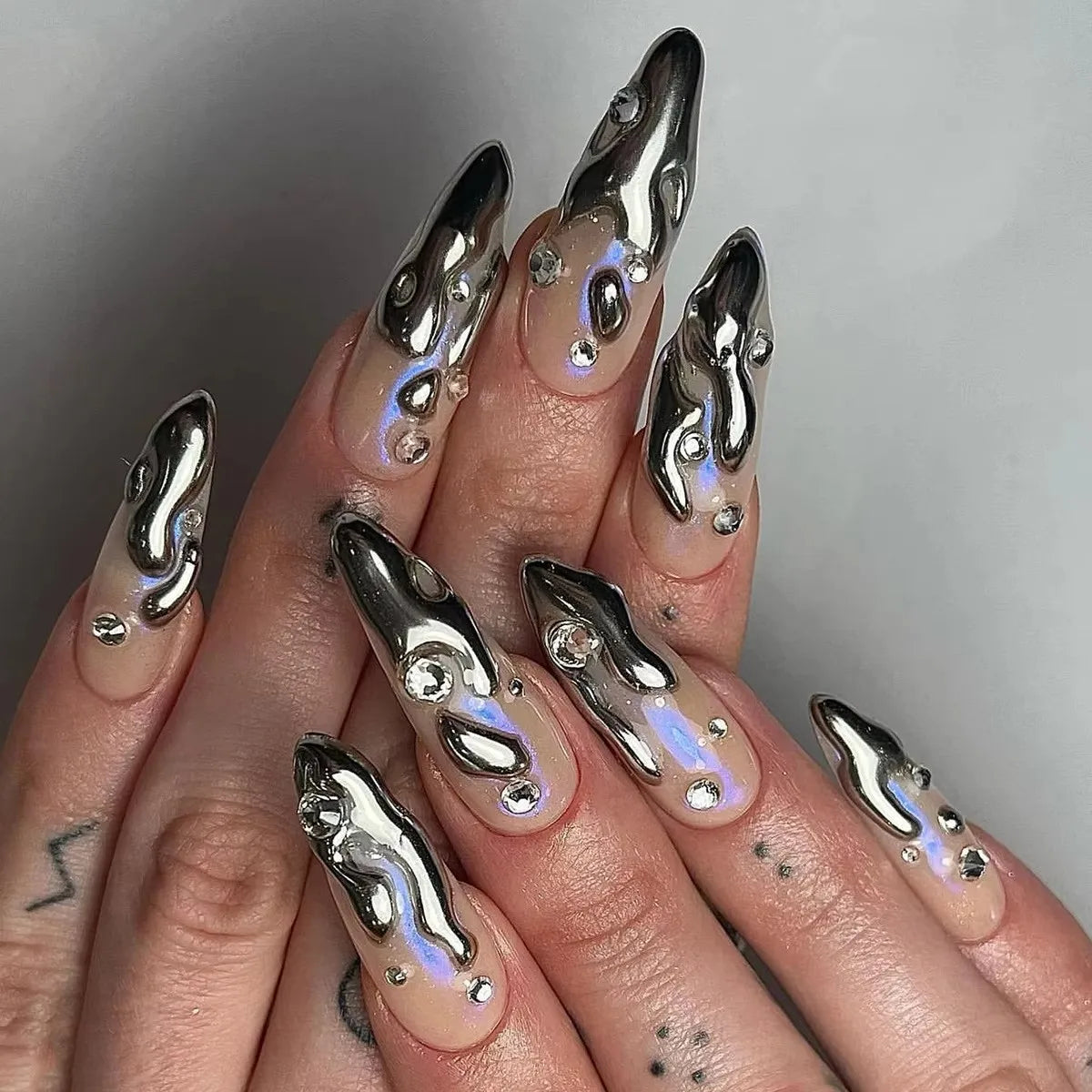 Punk 3D Gold Line & Silver Star Extra Long Pointed Fake Nails – Y2K Metal Halloween Press-on Manicure Set