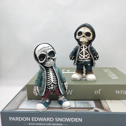 Resin Skeleton Figurine – Miniature Skull Statue Halloween Decoration