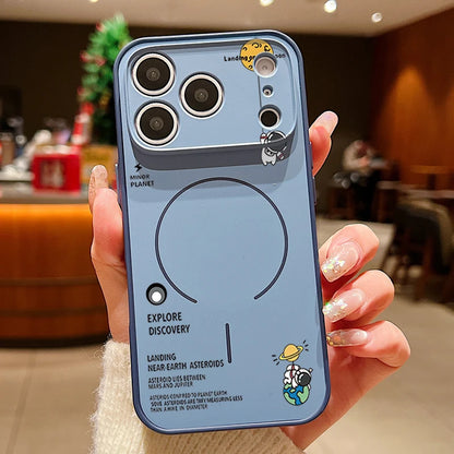 Hanging Astronaut Pattern Case For iPhone 17 Pro Max Magnetic For Magsafe Skin Feeling Cover For iPhone 16 Pro Max 15 14 13