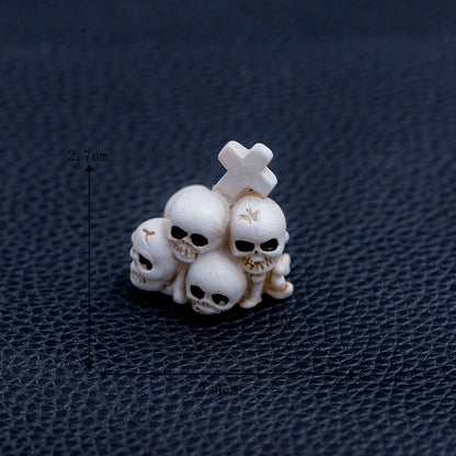Miniature Halloween Resin Figurines – 3D Horror Raven, Tombstone, Ghost & Skull Ornaments