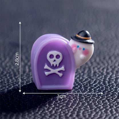 Miniature Halloween Resin Figurines – 3D Horror Raven, Tombstone, Ghost & Skull Ornaments