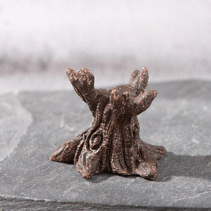 Miniature Halloween Resin Figurines – 3D Horror Raven, Tombstone, Ghost & Skull Ornaments
