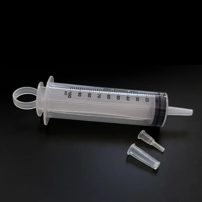 Plastic Syringe, Available in Capacities of 1000ml, 550ml, 350ml, 200ml, 100ml, 60ml, 20ml, 10ml, Suitable for Laboratory Dispensing, Dispensing Glue, Watering, and Veterinary Use - Urbizia