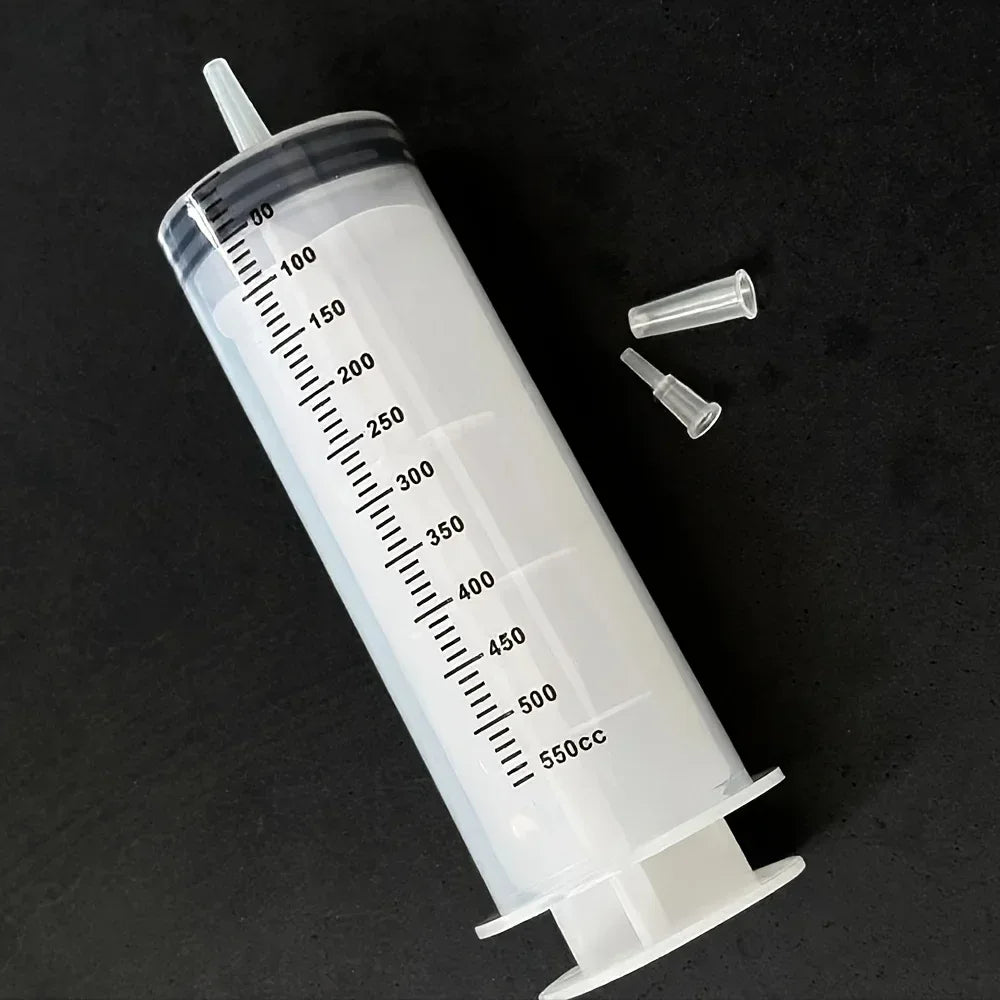 Plastic Syringe, Available in Capacities of 1000ml, 550ml, 350ml, 200ml, 100ml, 60ml, 20ml, 10ml, Suitable for Laboratory Dispensing, Dispensing Glue, Watering, and Veterinary Use - Urbizia