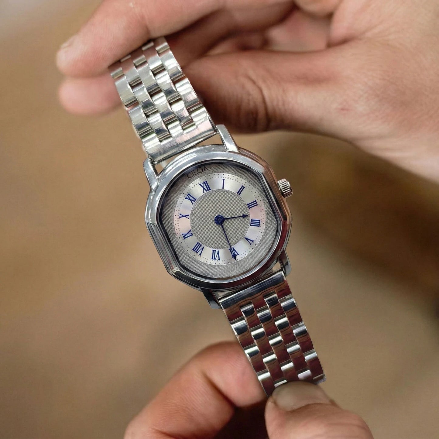 CILOA Men's Retro Roman Numeral Quartz Wristwatch, Business Casual Versatile Watch