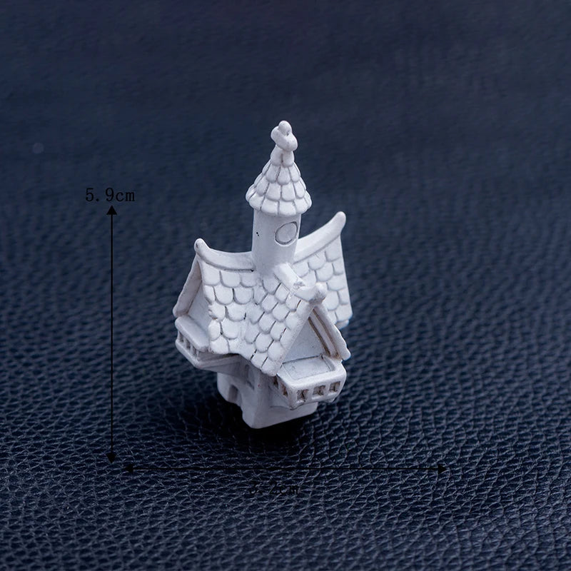 Miniature Halloween Resin Figurines – 3D Horror Raven, Tombstone, Ghost & Skull Ornaments
