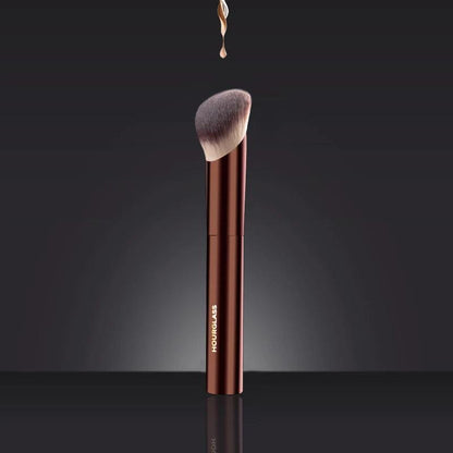 Soft Glow Foundation Brush – Fluffy Blending Brush