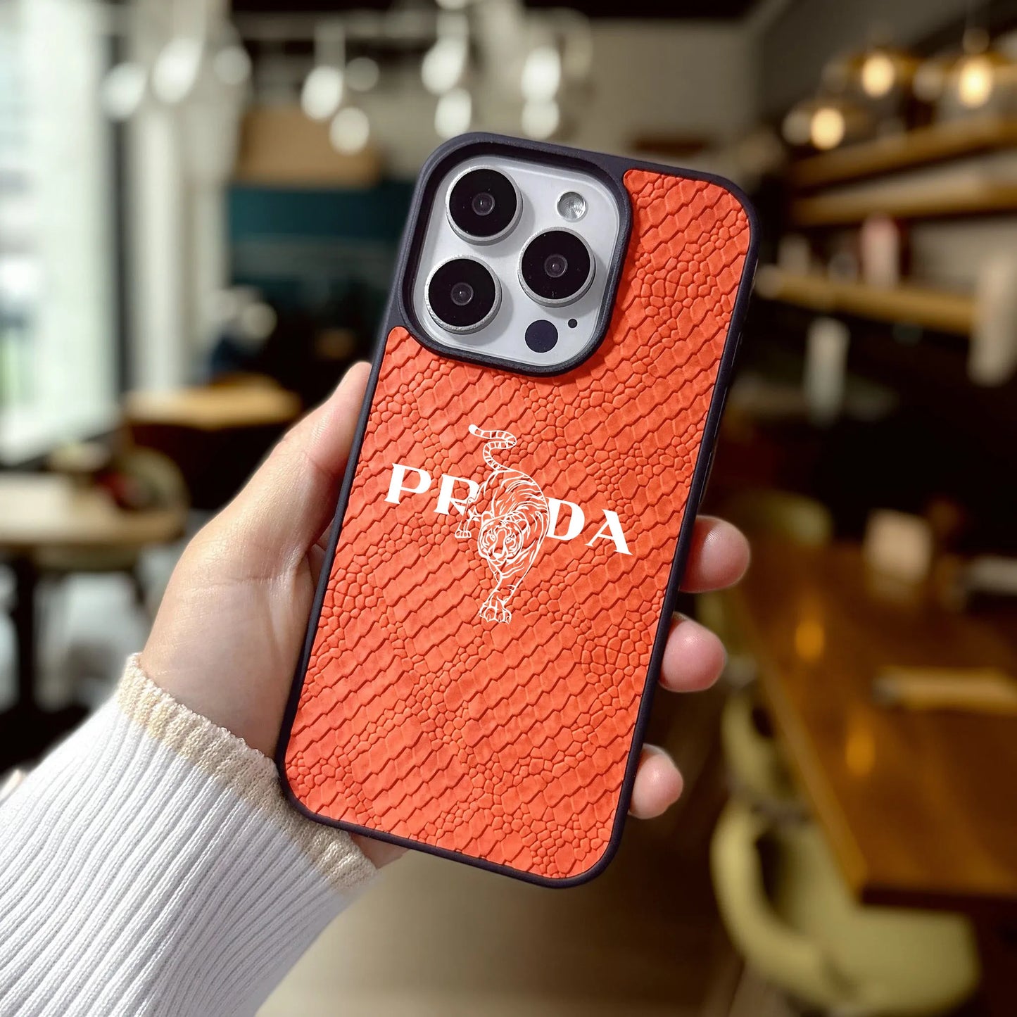 leather tiger phone case for iphone 17 16 15 14 plus 13 12 11 pro max 16e cover Luxury funda 3D snakeskin pattern cases carcasa