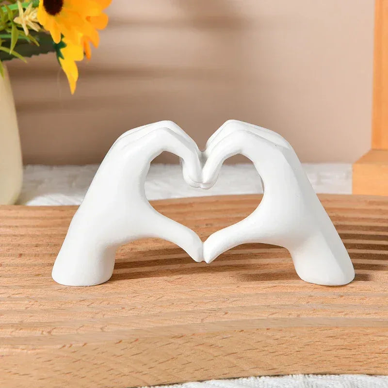 Gold Decoration, Heart Hand Statue Living Room Bedroom Decoration, Love Finger Modern Hand Gesture Sculpture Home Shelf Desktop - Urbizia