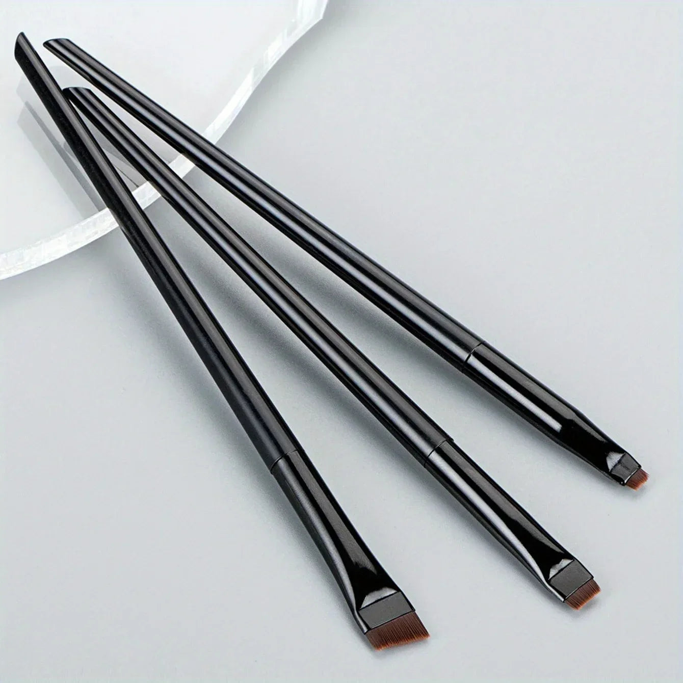 3Pcs Precision Eyeliner & Eyebrow Brush Set