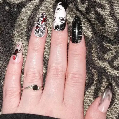 24Pcs Horror Comic Tomie Press on Nails – Almond Glossy Black Japanese Anime Nails, Reusable Halloween False Nail Tips