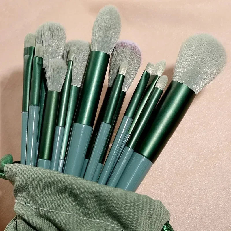 22-Piece Professional Makeup Brush Set – Face Brushes