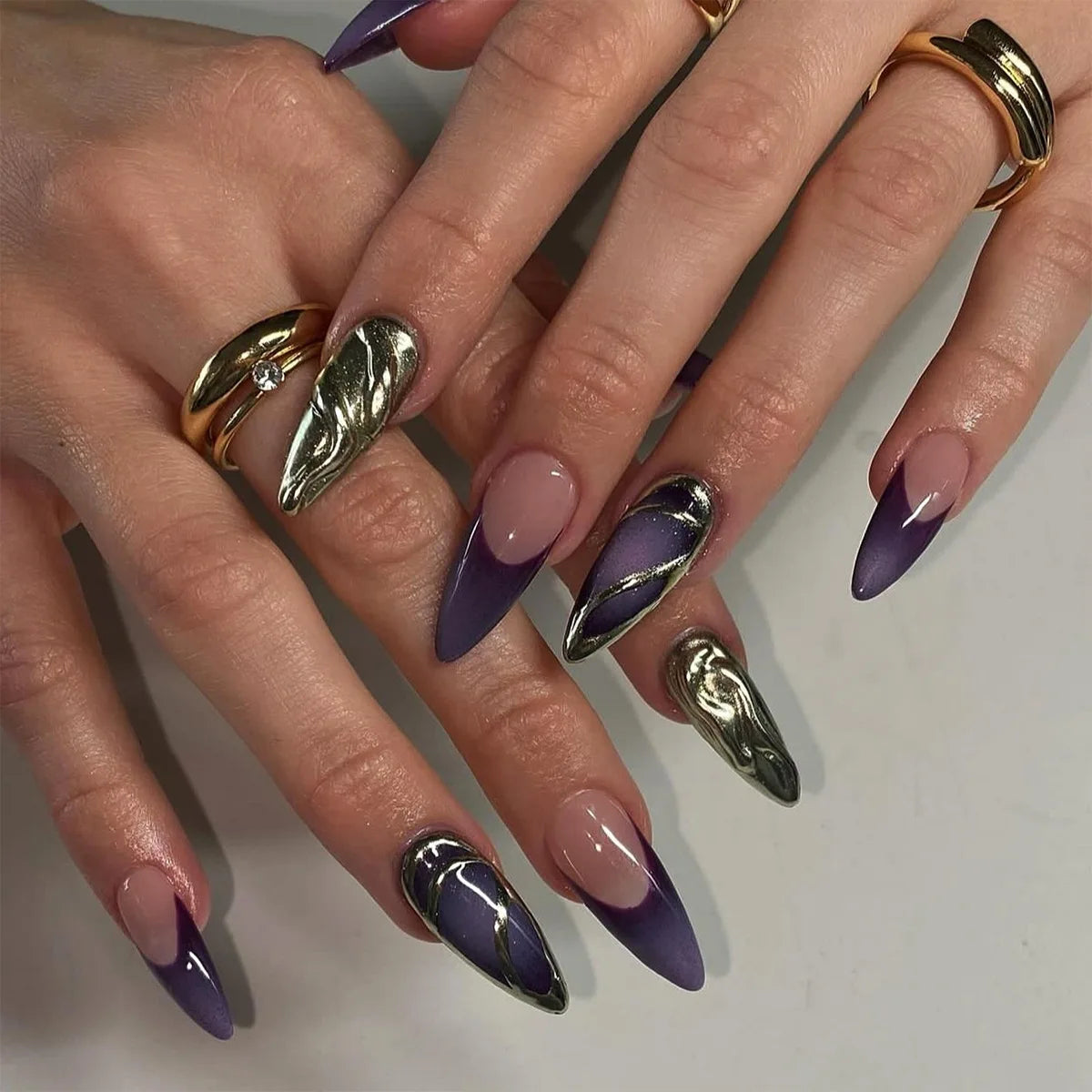 24pcs Silver Spider Design Press-On Nails – Gothic Punk Almond Shaped Halloween False Nail Tips