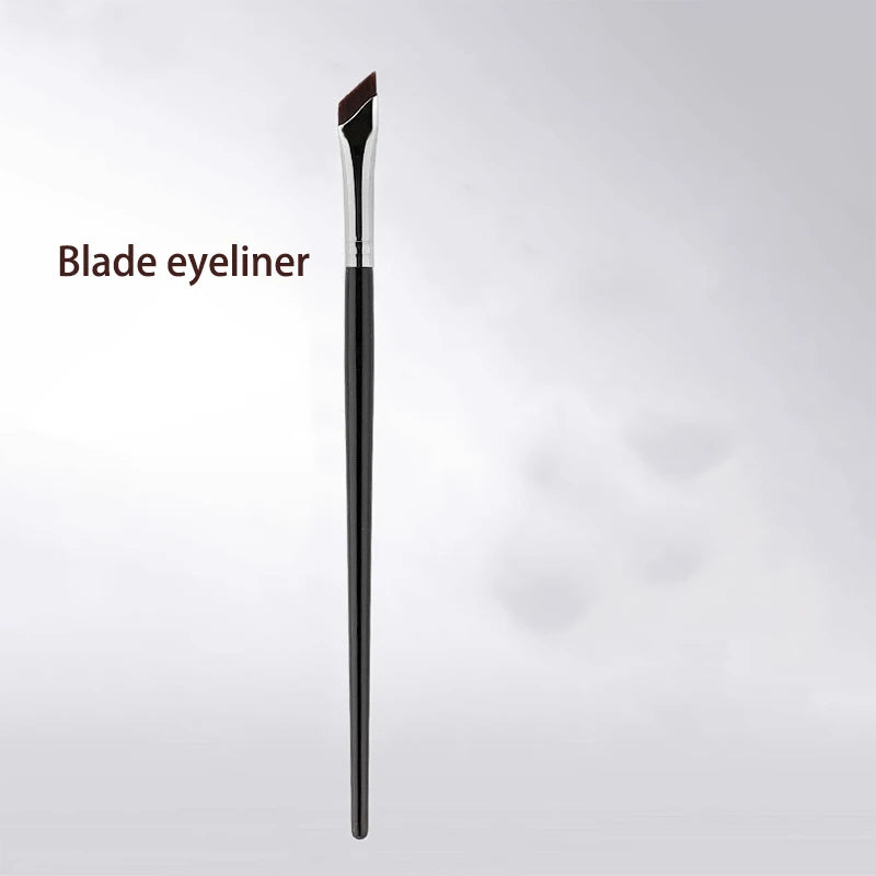Sickle Eyeliner & Detail Eye Brush