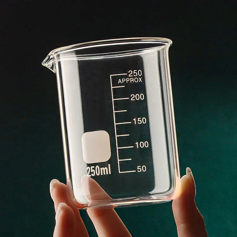 Borosilicate Glass Measuring Cup with Clear Scale