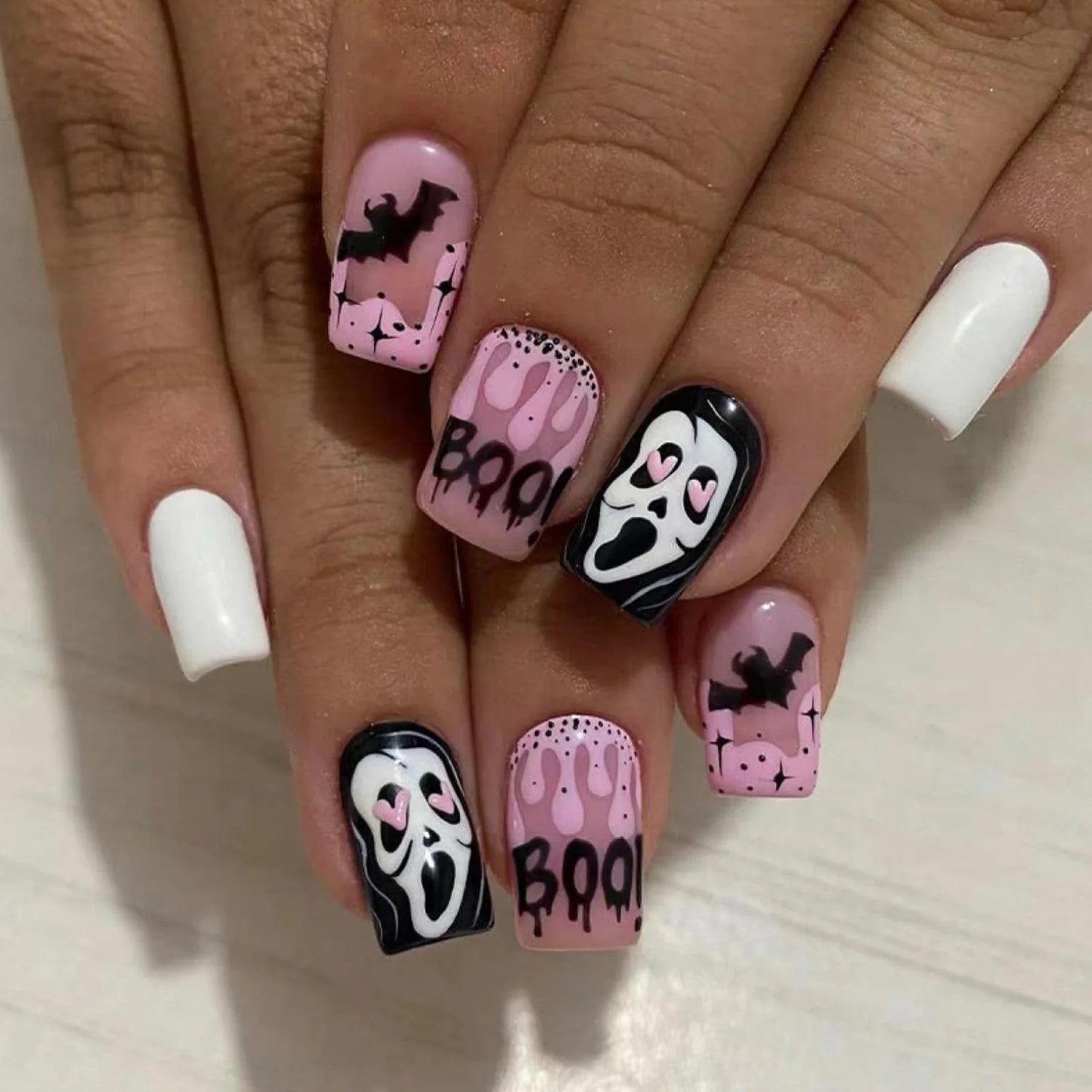 24Pcs Halloween Spider Print False Nails – Gothic Short Round Press-on Nail Tips for Women