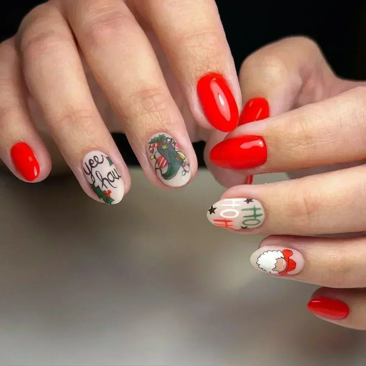 24Pcs Halloween False Nails – Almond Head Clown Design French Full Cover Press-on Nails