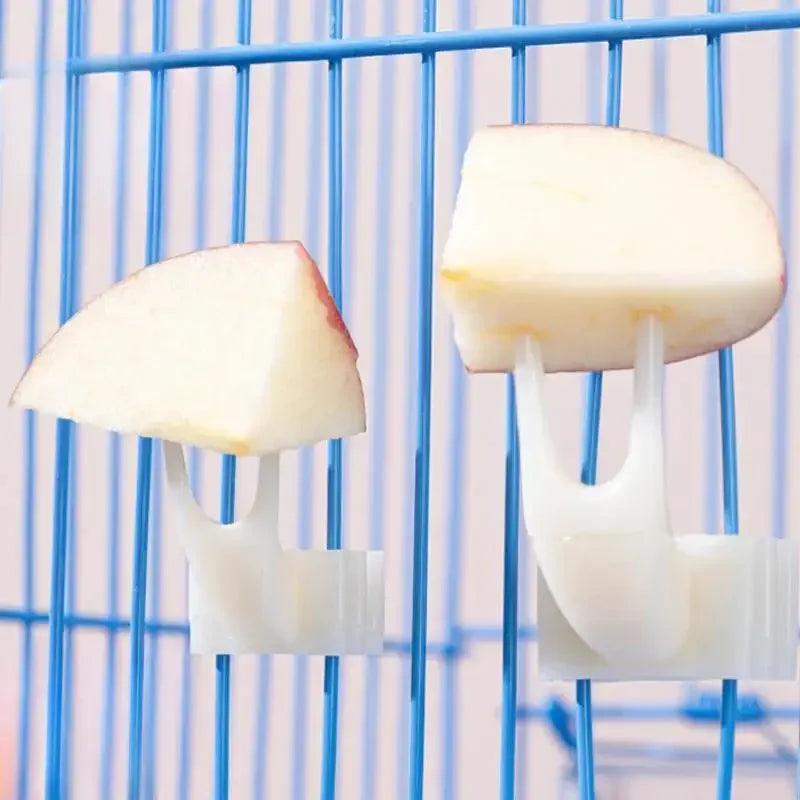 5pcs Durable PP Material Bird Cage Fruit Forks, Parrot Feeding Accessories, Pet Supplies Snack Holder for Birds