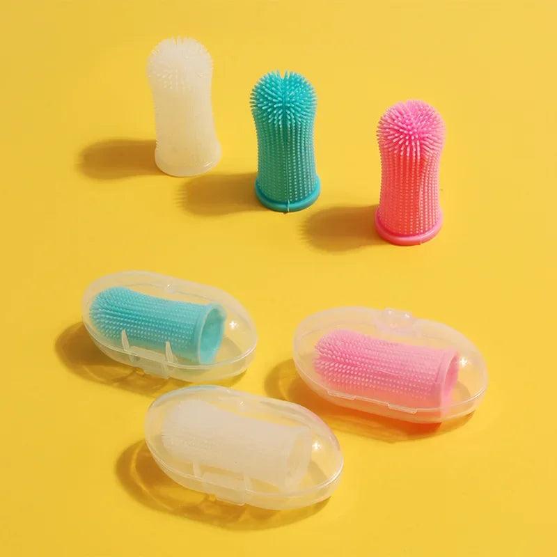 Silicone Finger Toothbrush for Dogs and Cats – 360° Teeth Cleaning
