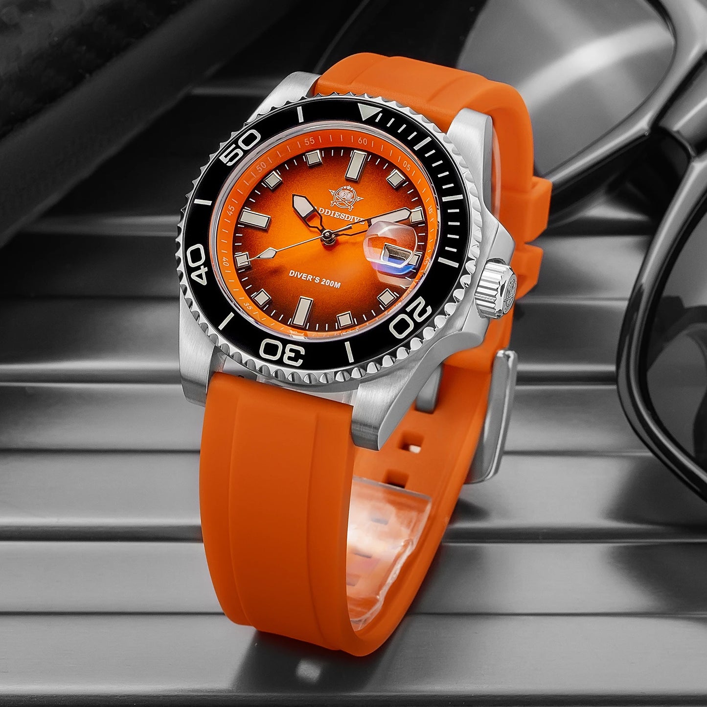 ADDIESDIVE Top Brand NEW Diver Watch For Men Waterproof Luminous Quartz Wristwatch Green/Red/Orange Dial Stainless Steel Watches