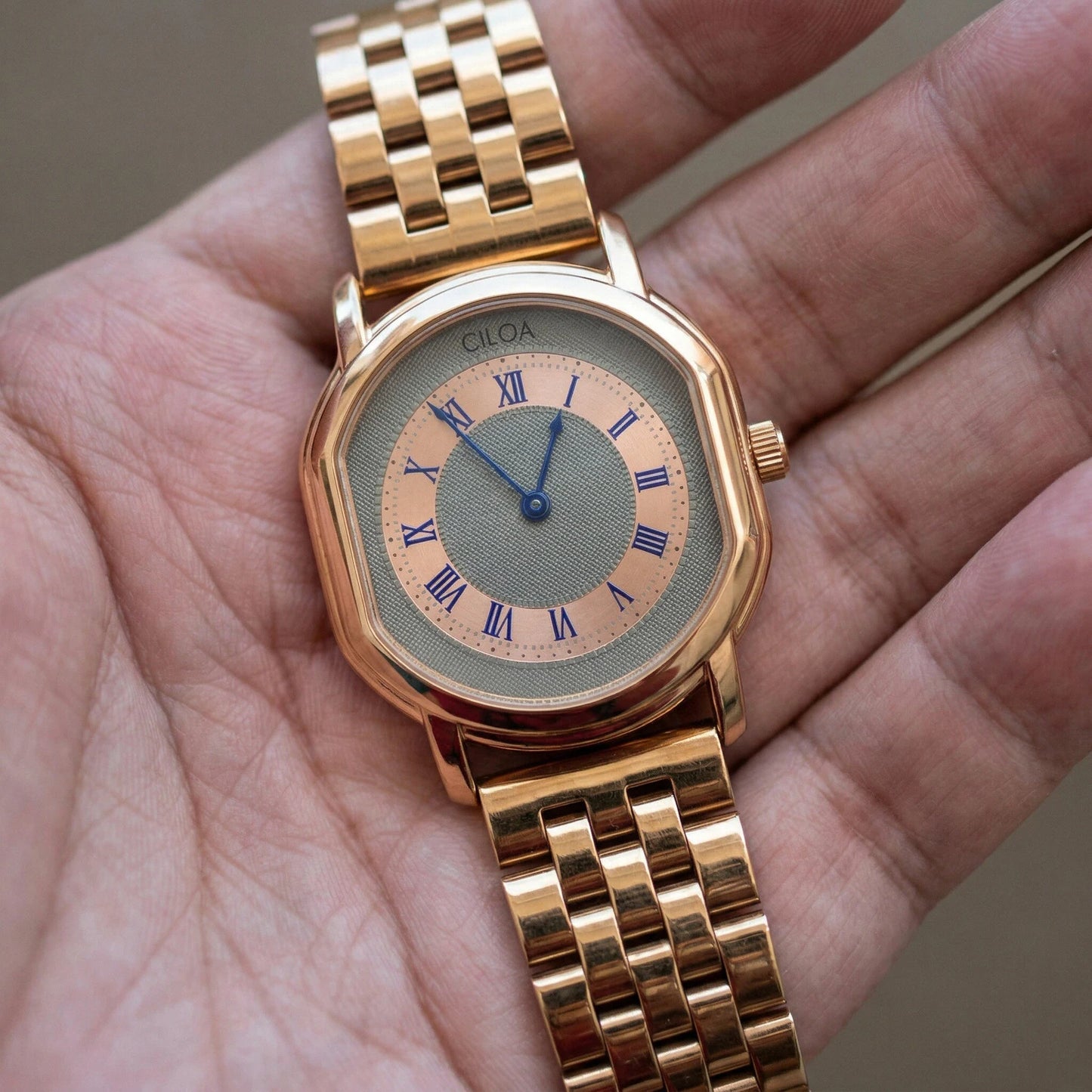 CILOA Men's Retro Roman Numeral Quartz Wristwatch, Business Casual Versatile Watch