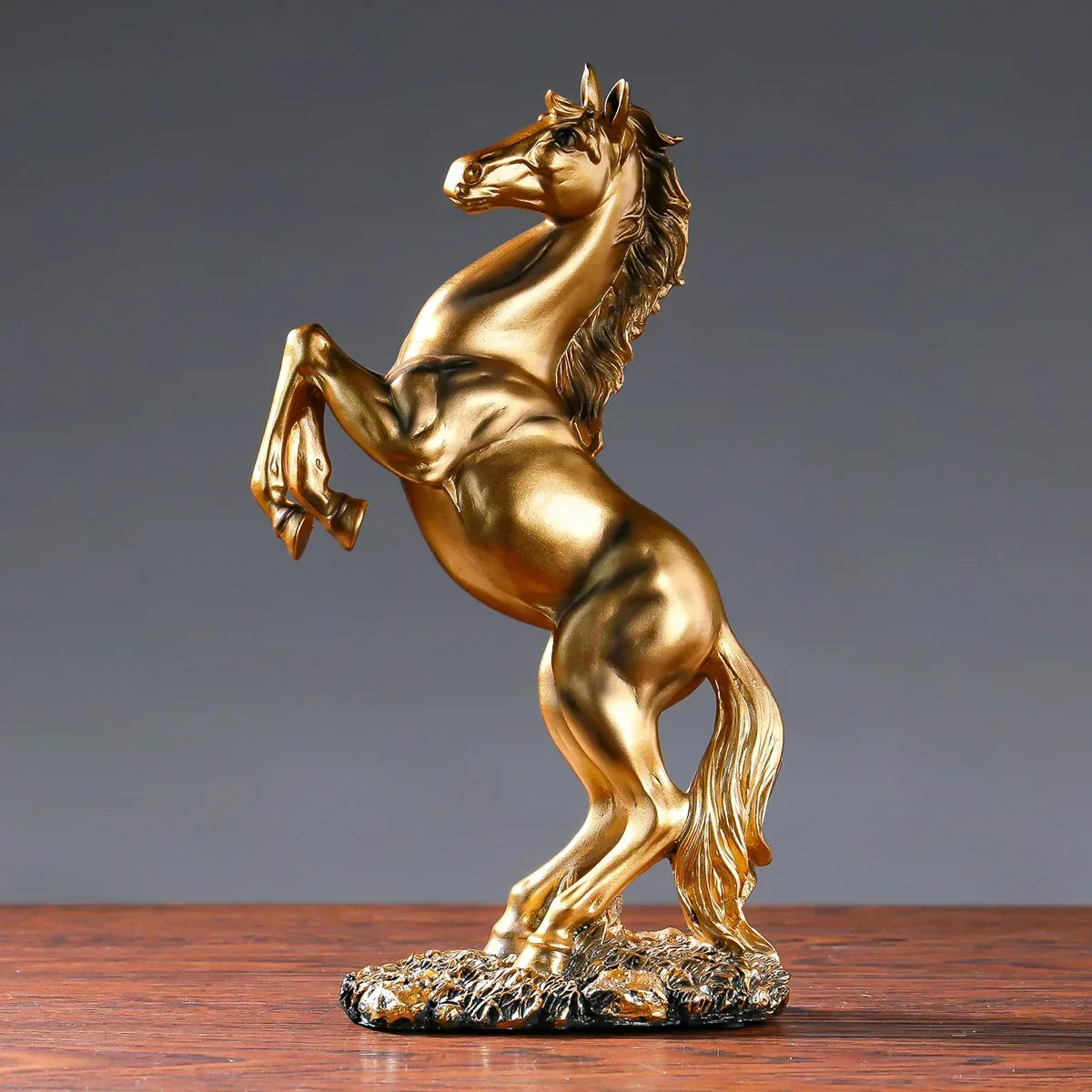 European Style Home Resin Victory Horse Statue, Living Room ，Cabinet,Office Desktop Decoration Animal Figurines - Urbizia