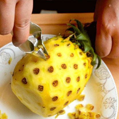 Stainless Steel Strawberry Peeler Pineapple Corer and Slicer Kitchen Utensil with Clips Practical Fruit Tool