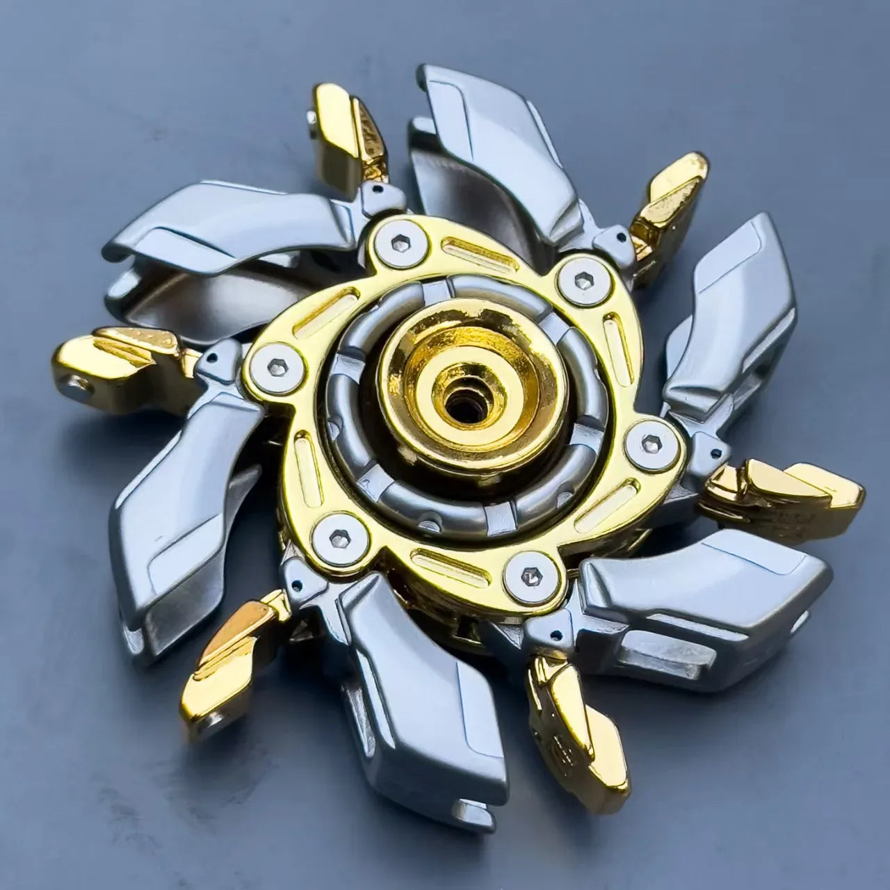 Mecha Fidget Spinner Adult Anxiety Stress Relief Finger Metal Fingertip Gyro Office Desk Toys Metal Alloy Material