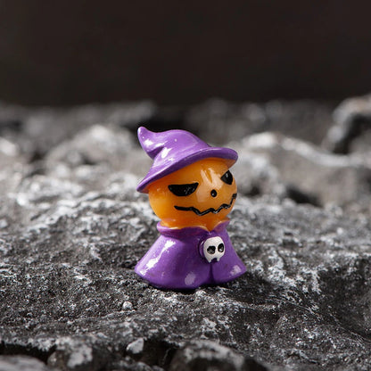 Miniature Halloween Resin Figurines – 3D Horror Raven, Tombstone, Ghost & Skull Ornaments