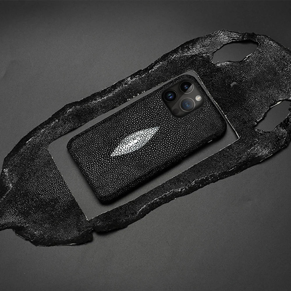Genuine Leather Case for iPhone 17 Air 16 15 14 13 12 18 Pro Max Original Stingray Leather Back Cover Carcasa for iPhone 11 Pro