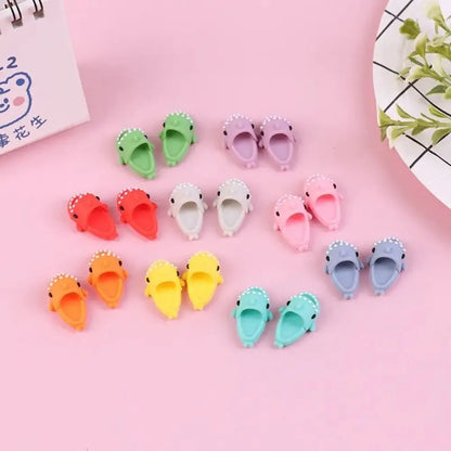 2Pcs 1:12 Dollhouse Miniature Things Cute Summer Slippers Shoes Suit For 1/12 Doll Gsc DOD, Doll Accessories
