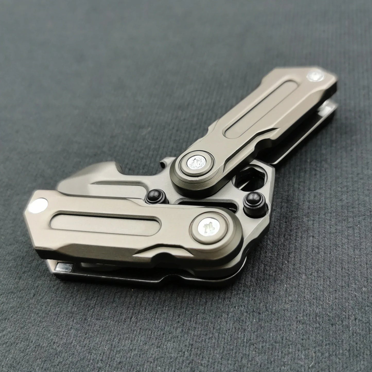 Fidget Magnetic Coin EDC Adult Decompression Toy Anxiety And Stress Relief Multifunctional crowbar Fidget Slider Spinner Gift