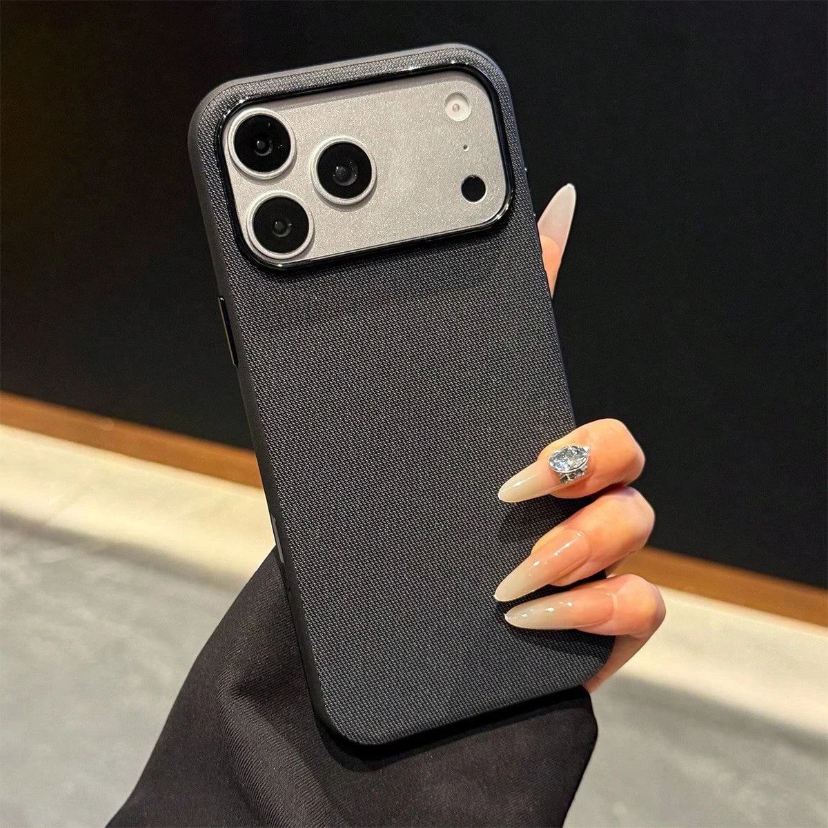 Luxury Tech Woven Fabric Magnetic Phone Case, Shockproof Scratch-Resistant Protective Cover with Magnetic Wireless Charging, Compatible with iPhone 18 Pro Max/17 Pro Max/16/15/14/13/Air