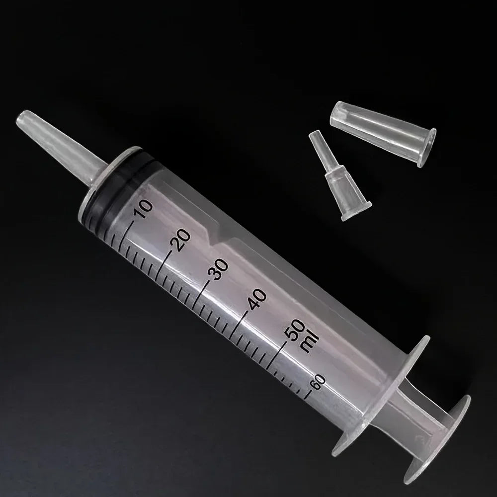 Plastic Syringe, Available in Capacities of 1000ml, 550ml, 350ml, 200ml, 100ml, 60ml, 20ml, 10ml, Suitable for Laboratory Dispensing, Dispensing Glue, Watering, and Veterinary Use - Urbizia