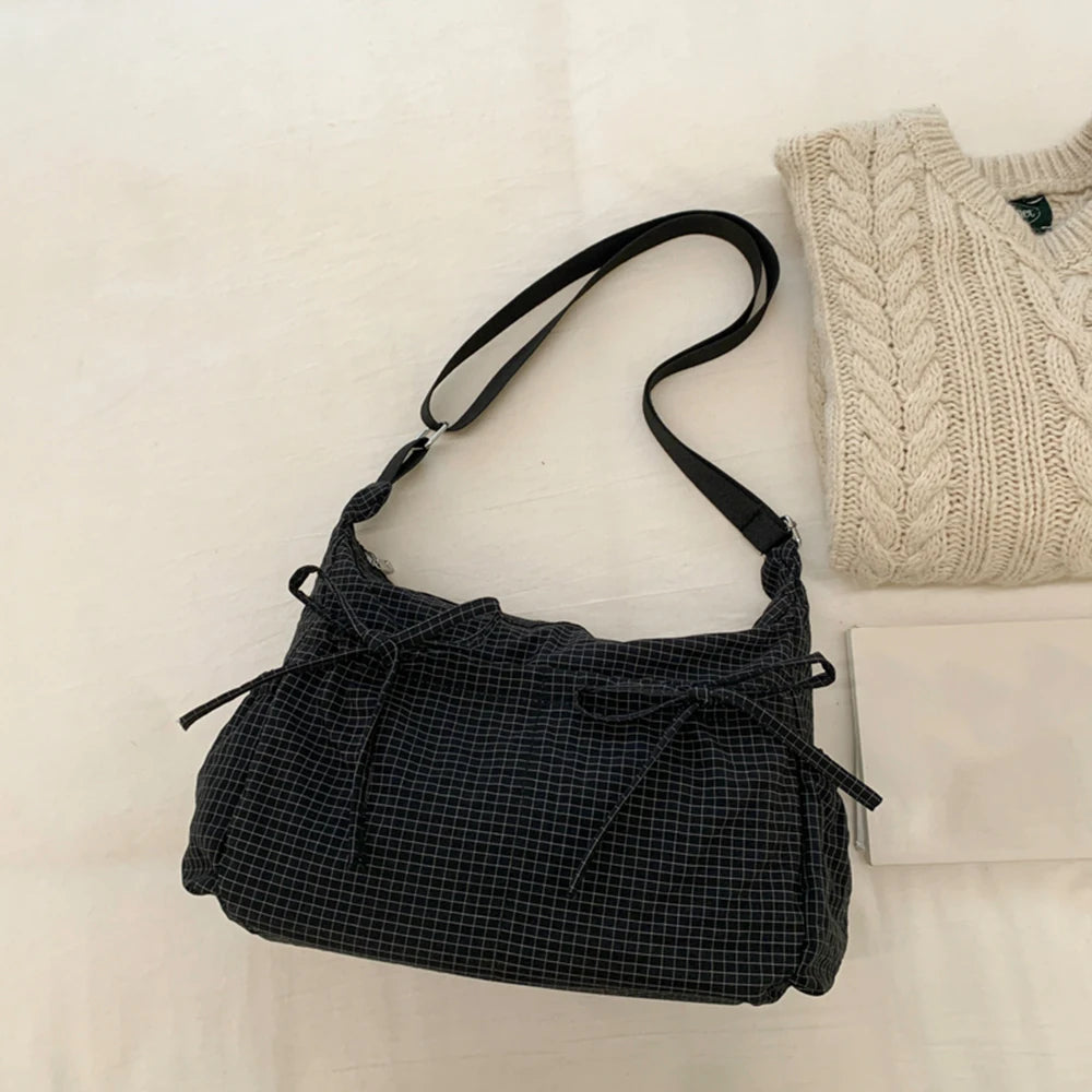 Korean-Style Retro Grid Single Shoulder Bag, Large Capacity, Versatile for School, Work, and Commuting, Unisex Design