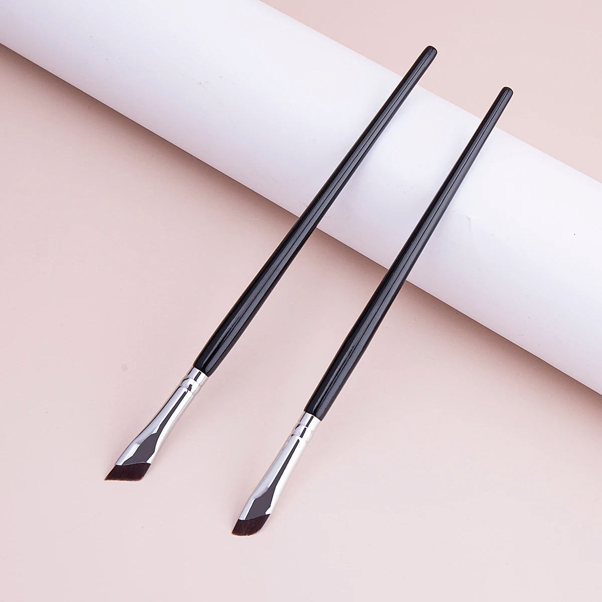 Sickle Eyeliner & Detail Eye Brush